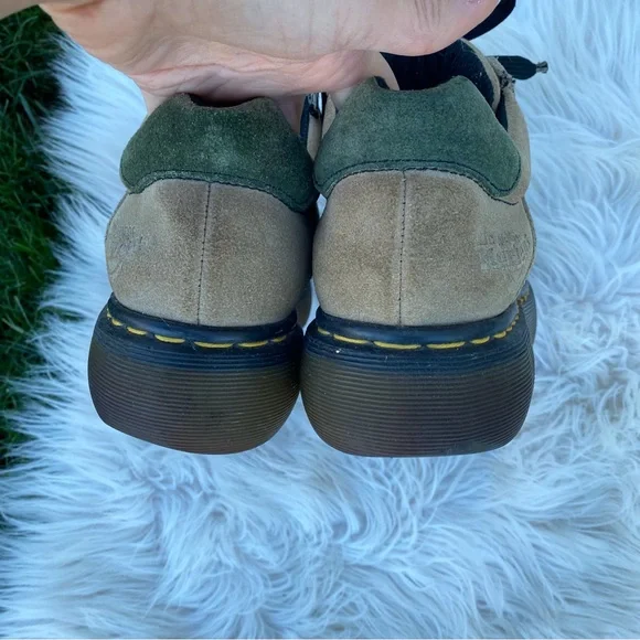 Dr Martens 90s 8345 Vtg Y2K England beige green platform shoes UK7 US approx 9